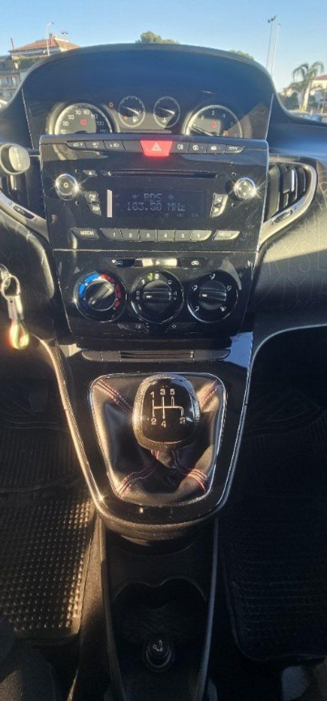 LANCIA Ypsilon 1.2 69 CV 5 porte Gold