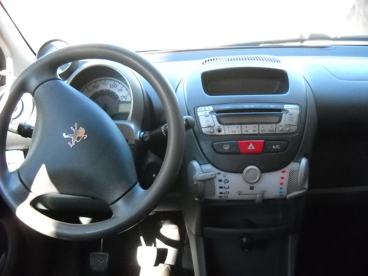 Peugeot 107 1.0 68CV 5p. Desir