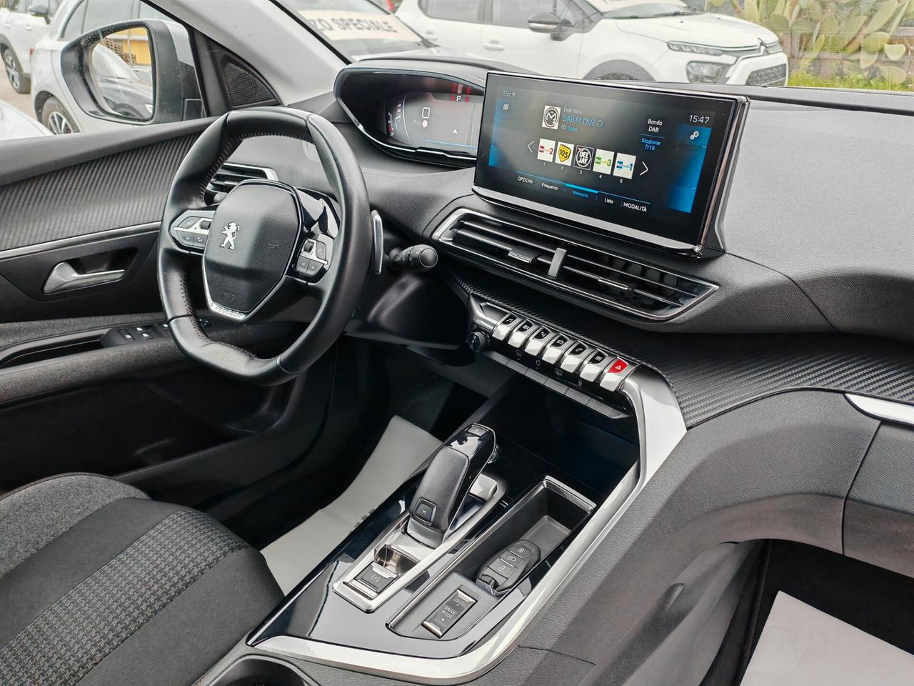 Peugeot 3008 1.5BlueHDi navig led cruise 2021