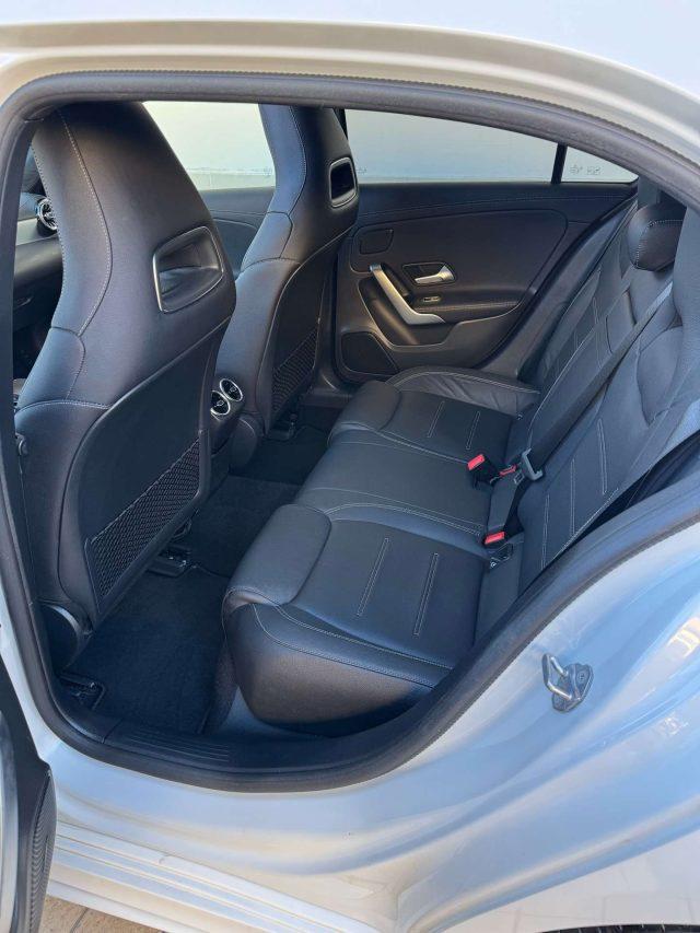 MERCEDES-BENZ A 180 d Premium auto Plus