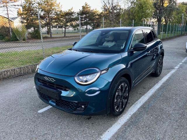 FIAT 600 Hybrid 100 CV DCT MHEV La Prima