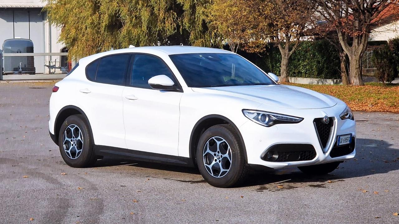 Alfa Romeo Stelvio 2.2 Turbodiesel 190 CV AT8 Q4 Super