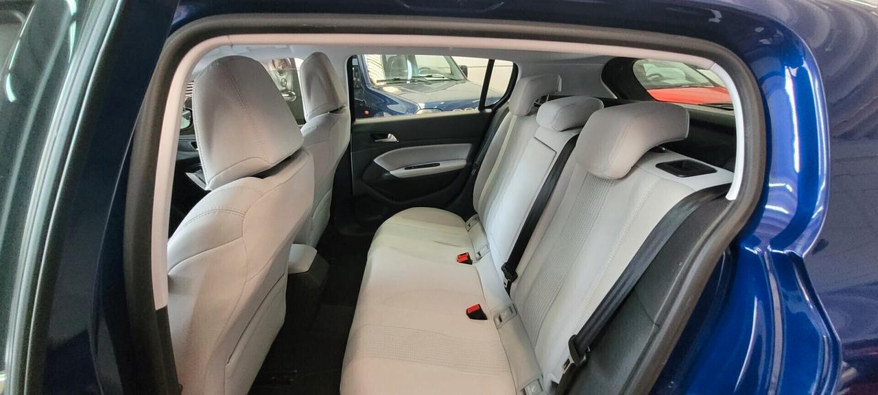 Peugeot 308 PureTech Turbo 130 Allure solo 39.000 km