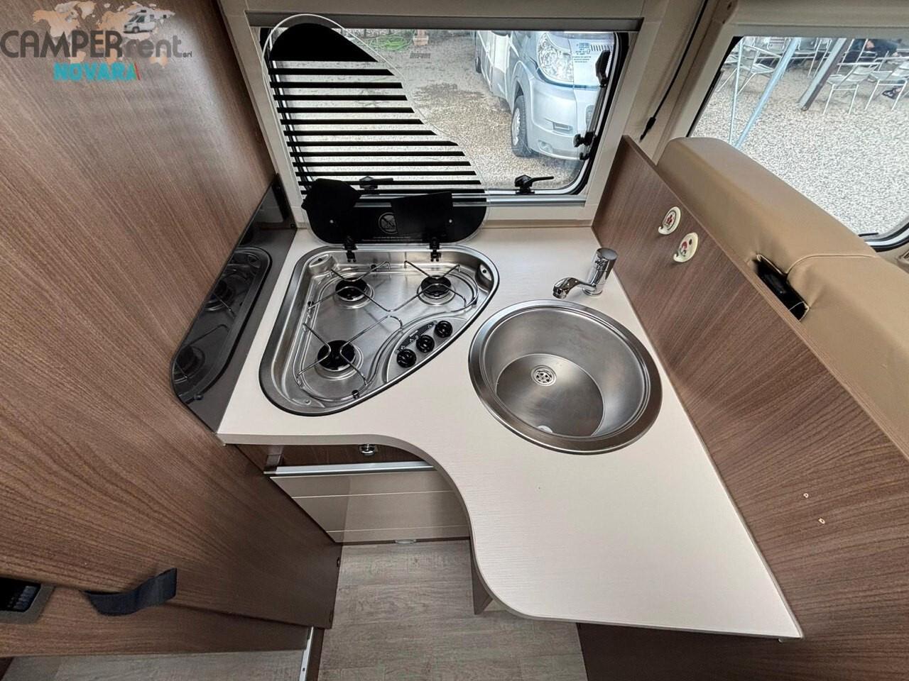 Chausson FLASH 628 EB - SEMINTEGRALE LETTO NAUTICO