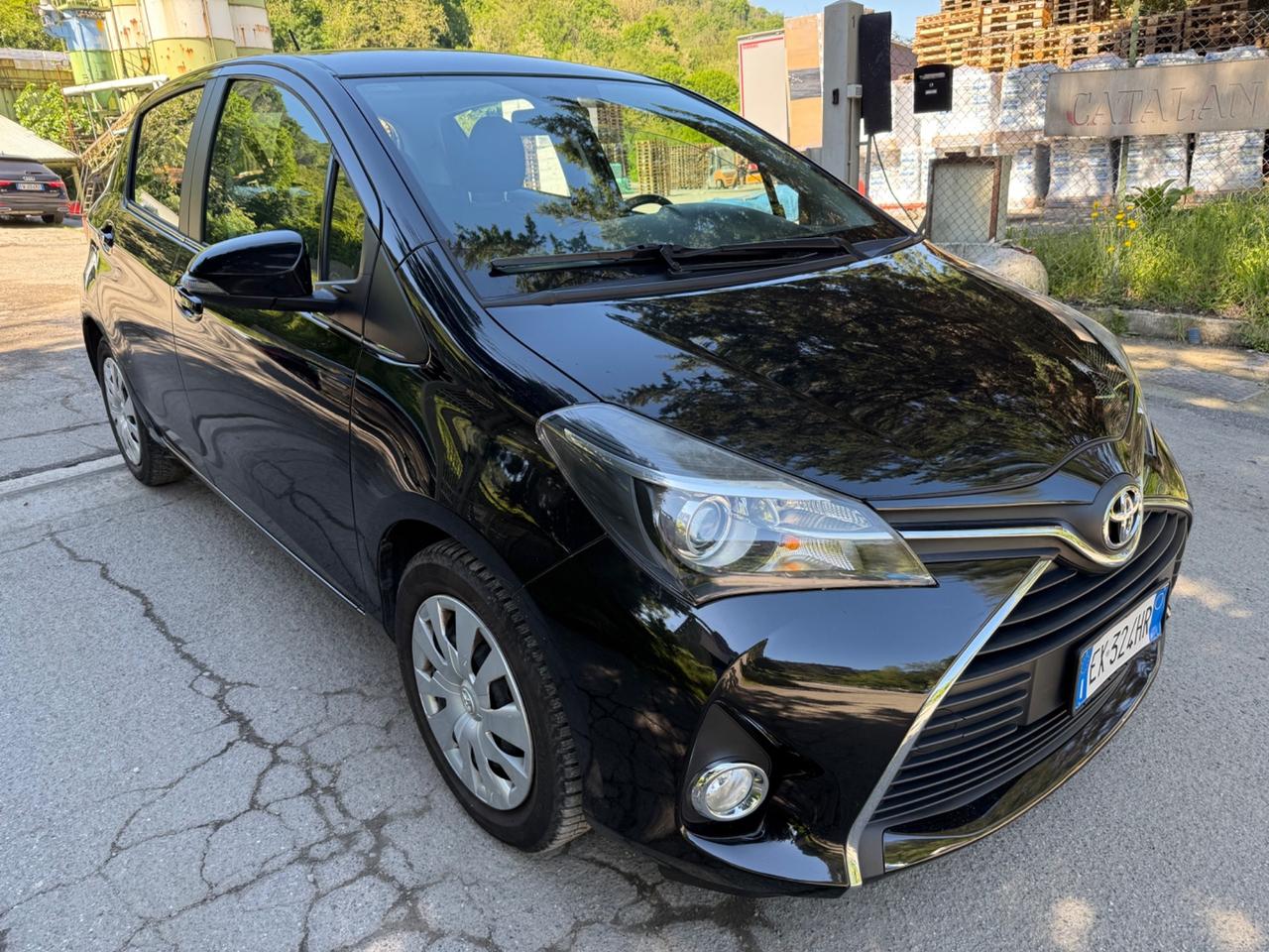 Toyota Yaris 1.0 5 porte NEOPATENTATI