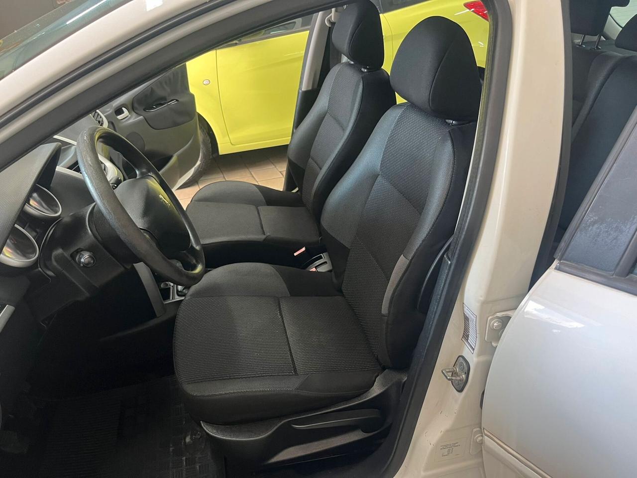 Peugeot 207 1.4 HDi 70CV 5p. 2012 unico prop