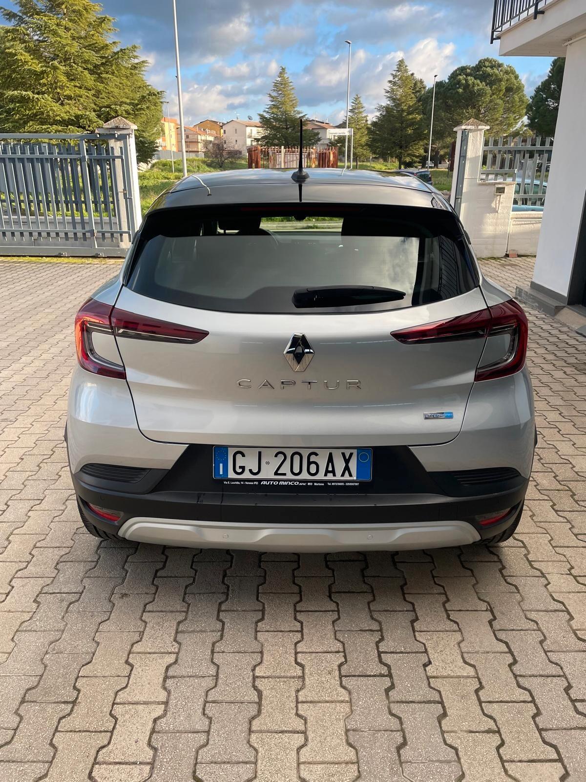 Renault Captur Full Hybrid E-Tech 145 CV Business
