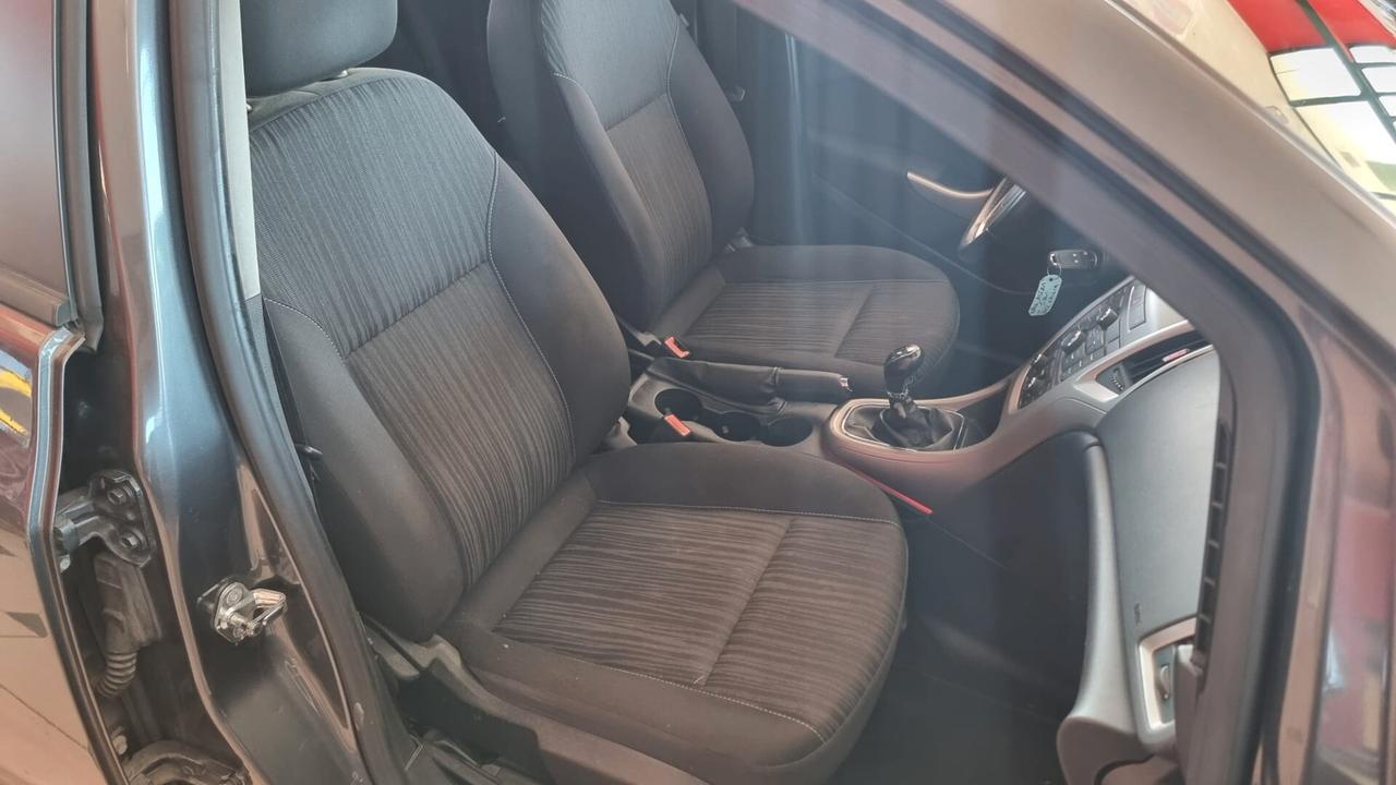 Opel Astra 1.7 CDTI 110CV Sports Tourer Cosmo
