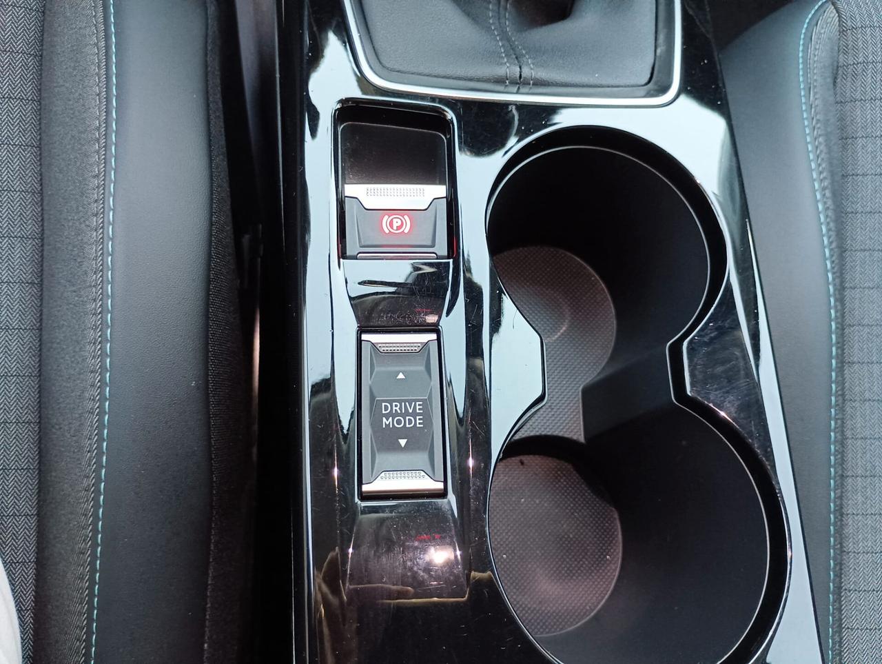 Peugeot 2008 1.2 PureTech 100 Cv S&S Allure