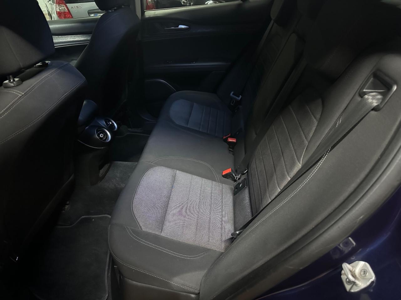 Alfa Romeo Stelvio 2.2 Turbodiesel 190 CV AT8 Q4 Business