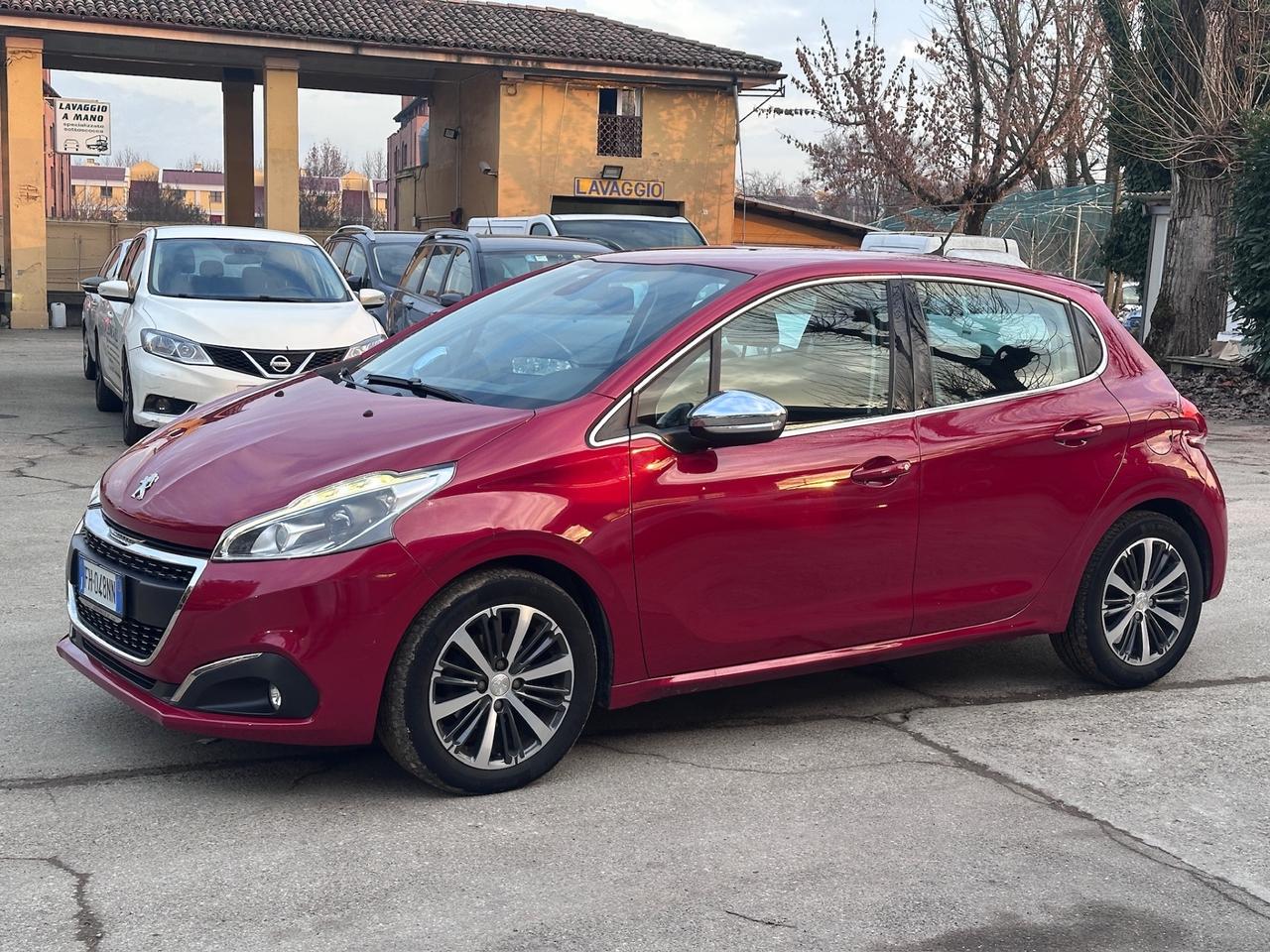 Peugeot 208 PureTech 82 5 porte Allure solo 150mila km