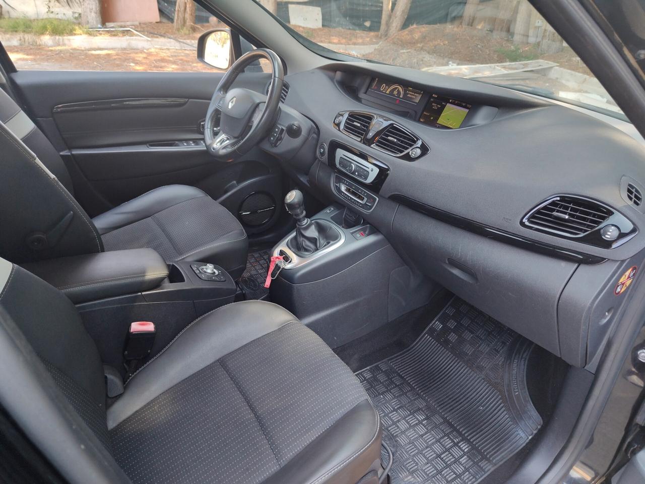 Renault Scenic XMod 1.6 dCi 130CV Bose sound