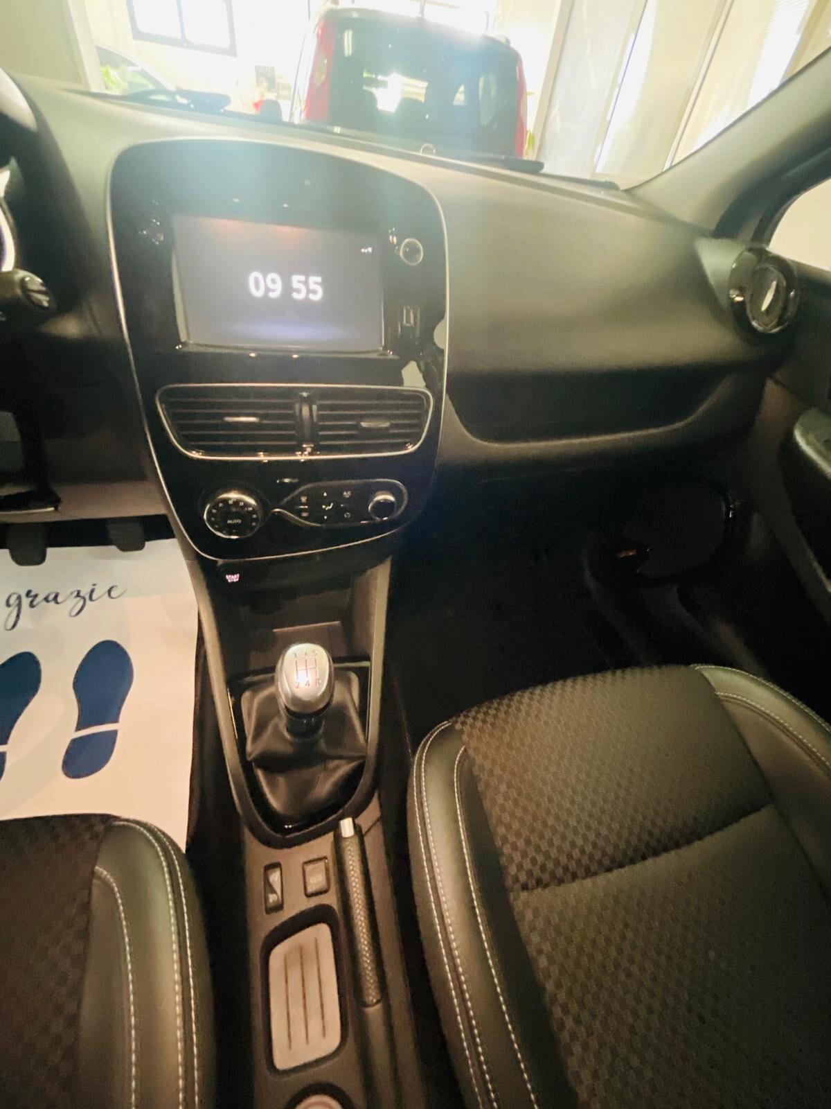 Renault Clio dCi 8V 90 CV 5 porte Moschino Intens