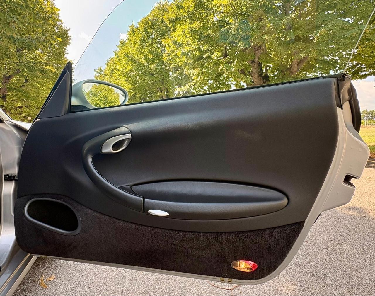Porsche 996 - 911 Carrera cat Coupé