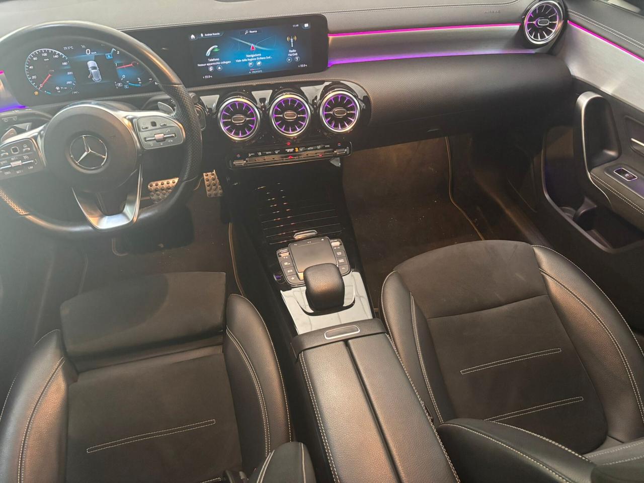 Mercedes-benz 180 Mercedes A180d motore MERCEDES 2.0 AMG Premium Night edition
