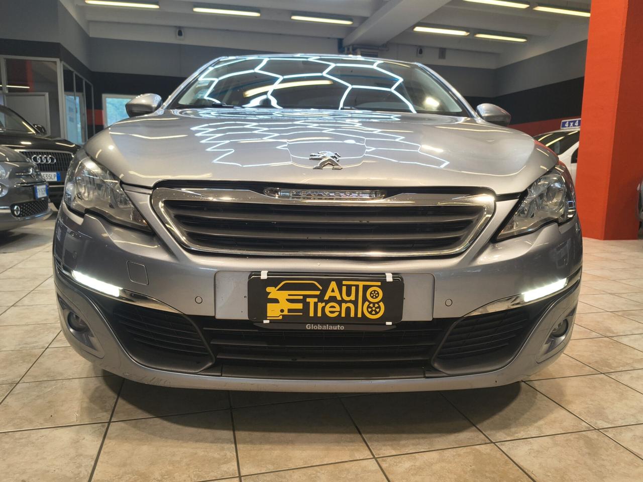 Peugeot 308 BlueHDi 120 S&S EAT6 SW Allure