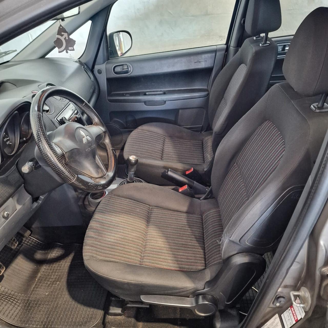 Mitsubishi Colt 1.3 16V 5p. Insport