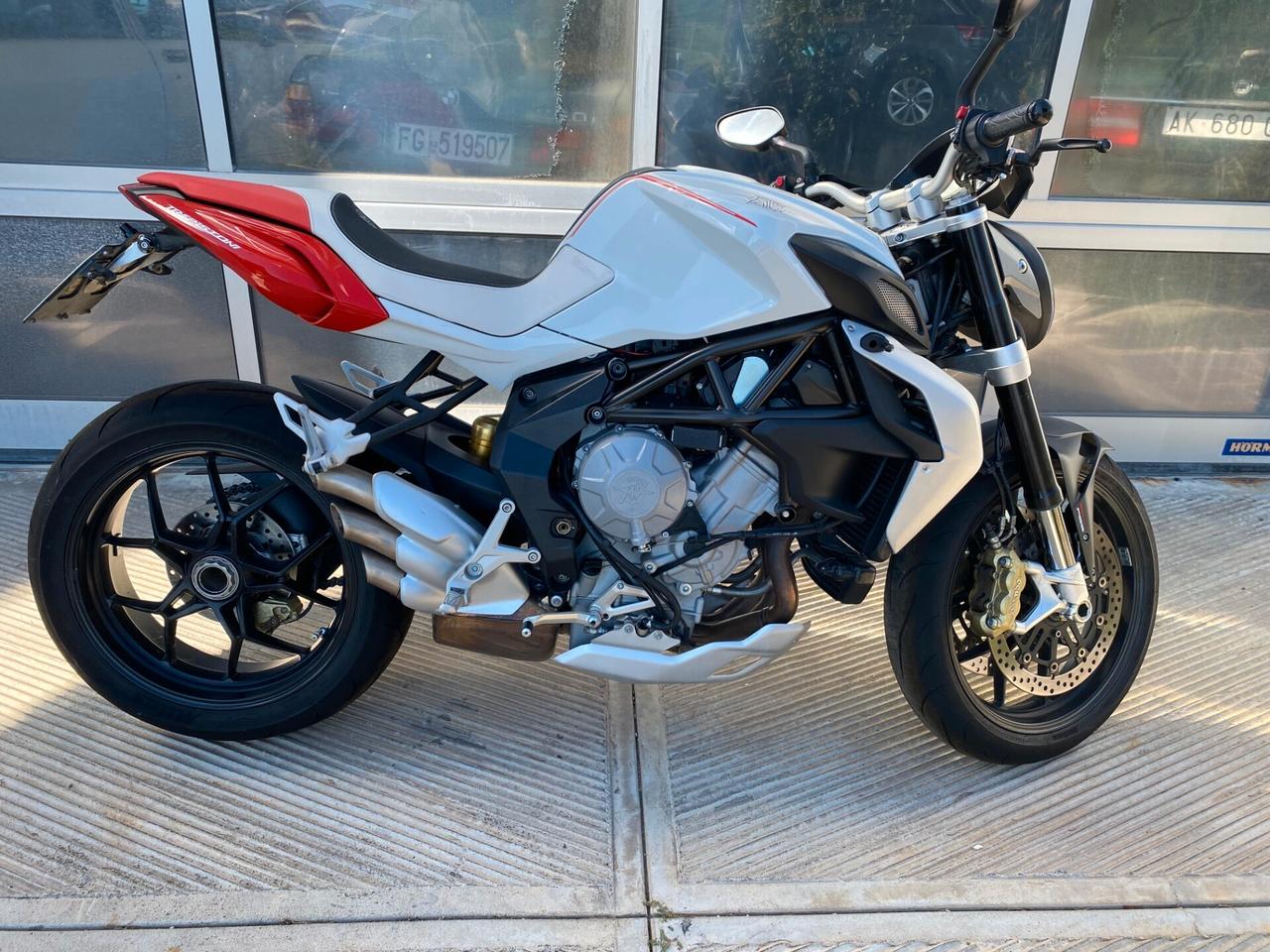 Mv Agusta Brutale 800
