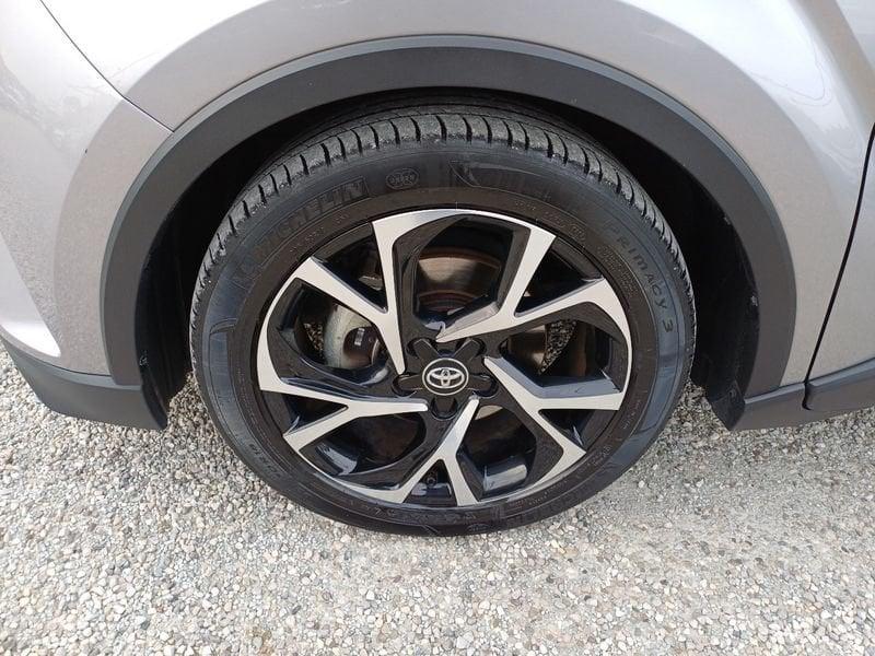 Toyota C-HR C-HR 1.8h Lounge 2wd e-cvt my18