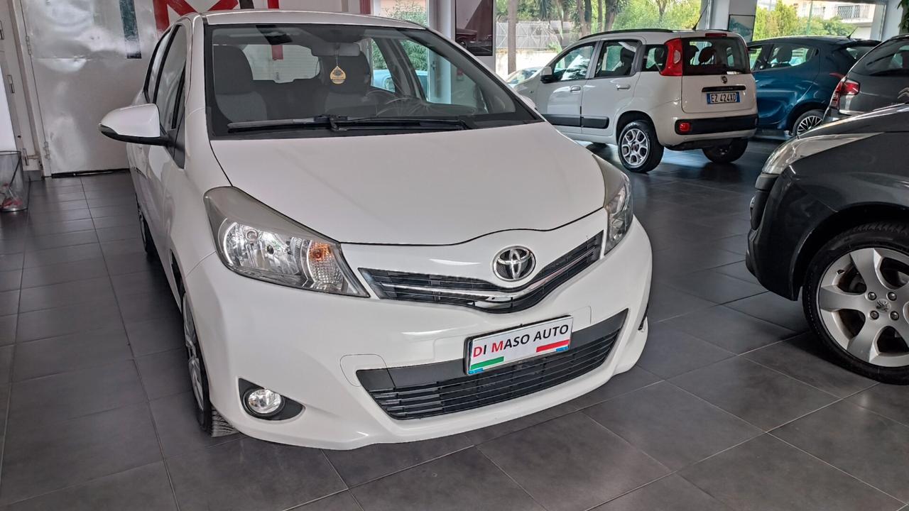Toyota Yaris 1.0 5 porte