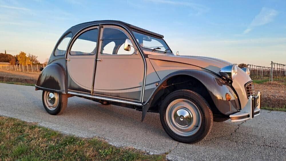 Citroen 2CV 6 Charleston RESTAURATA