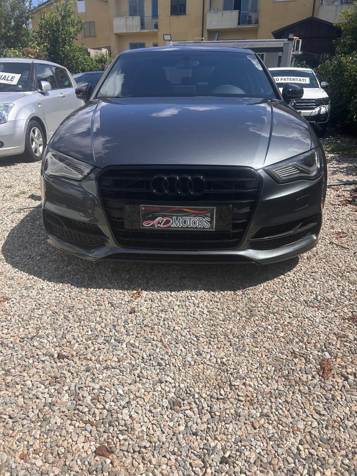 Audi A3 Sedan 2.0 TDI S tronic S-LINE Attraction