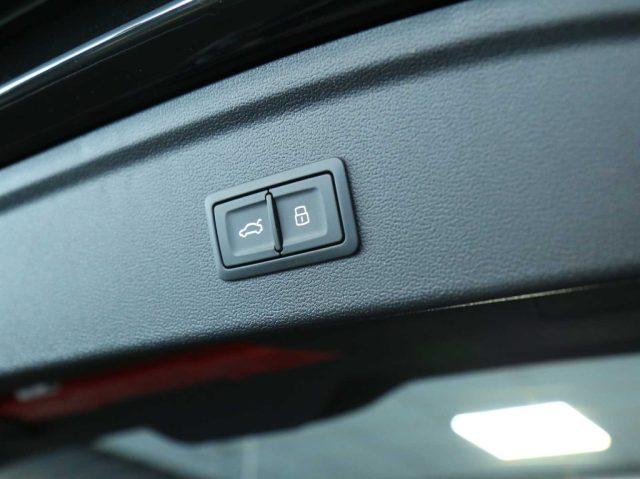 AUDI A3 allstreet TDI 110 kW S tronic Identity Contrast