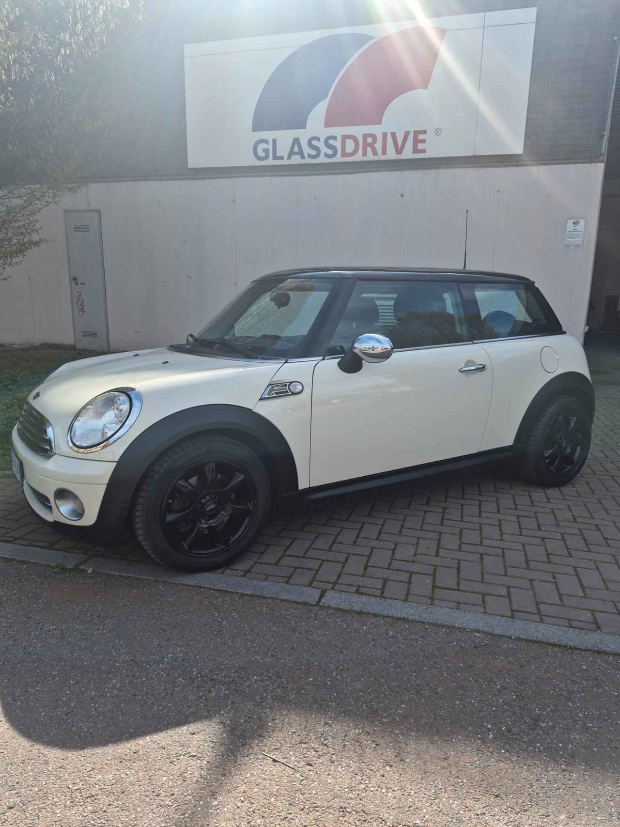 Mini 1.4 16V One Chili