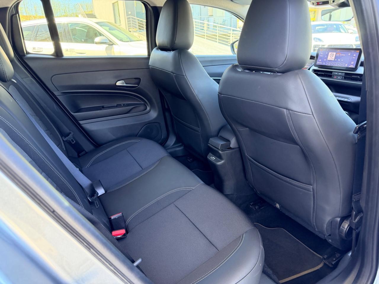 Jeep Avenger 1.2 Turbo 101 CV Summit in garanzia