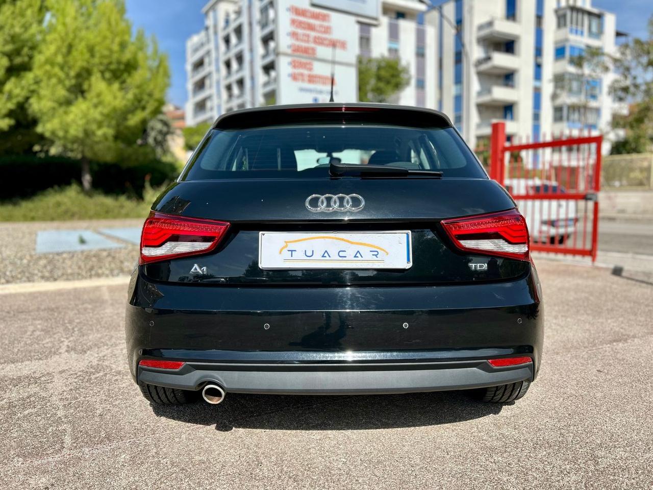 Audi A1 1.6 TDI #7286