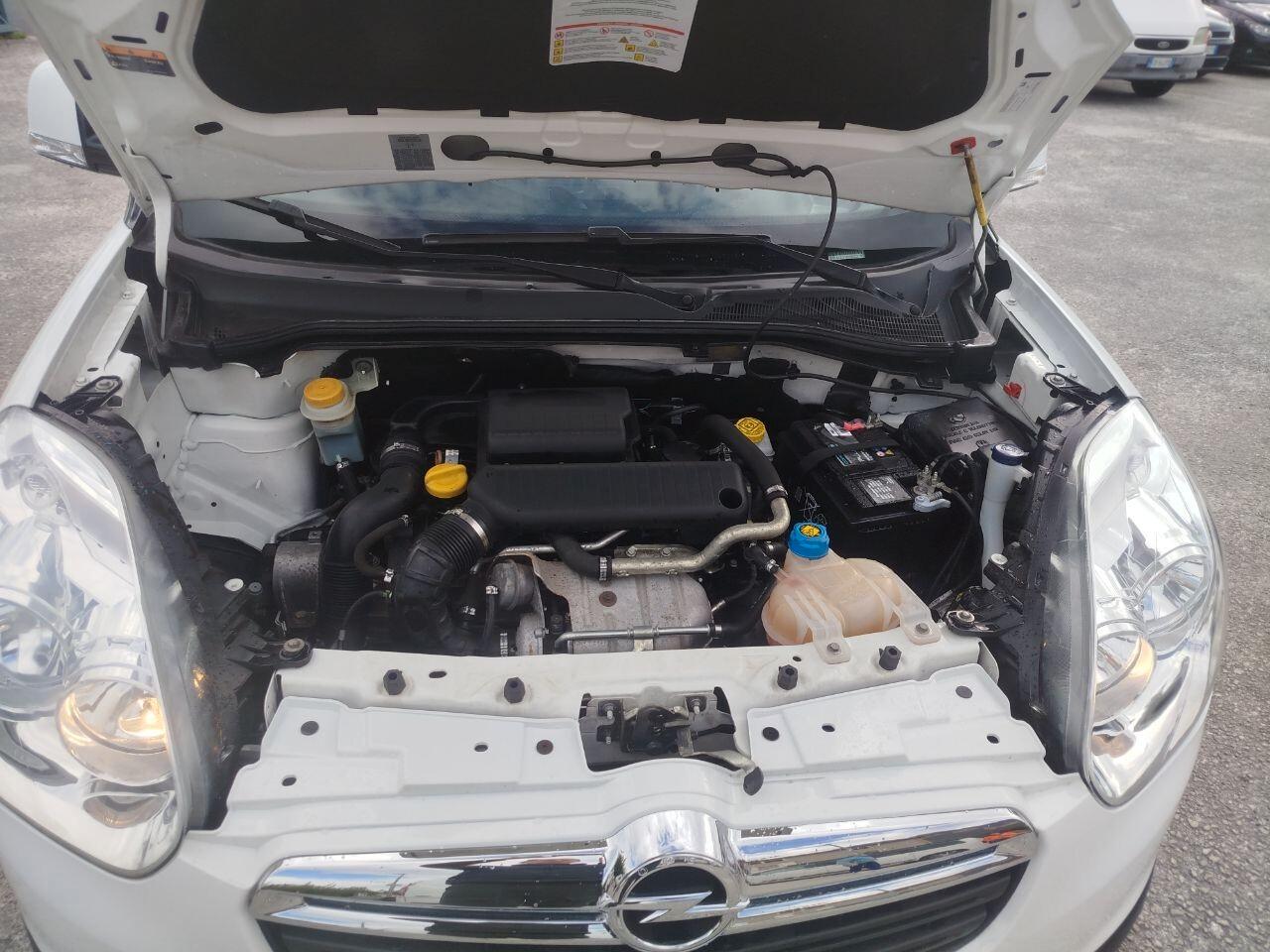 Opel Combo 1.4 Turbo EcoM 120CV PC-TN Cosmo