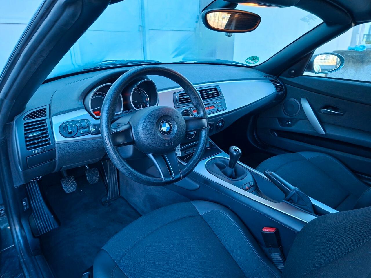 Bmw Z4 roadster 2.0i *VERDE TIEFGRUN*