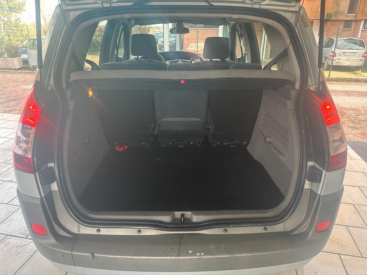 Renault Scenic 1.5 dCi (12 RATE)