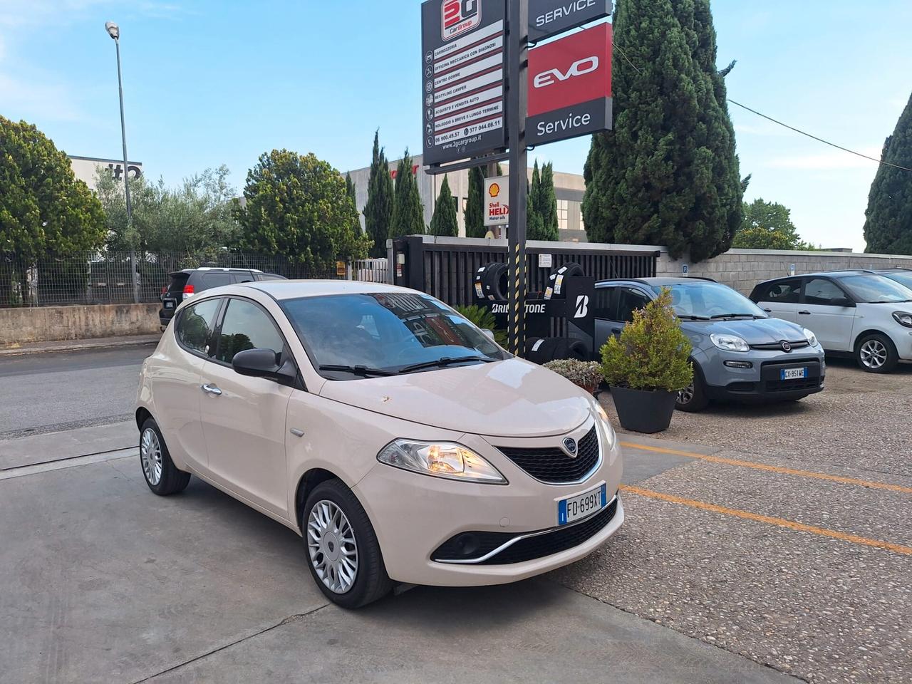 Lancia Ypsilon 1.2 69 CV 5 porte GPL Ecochic Gold