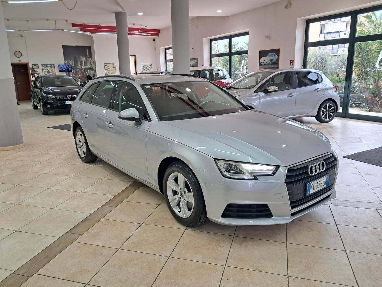 Audi A4 Avant 2.0 TDI 150 CV ultra Business Sport