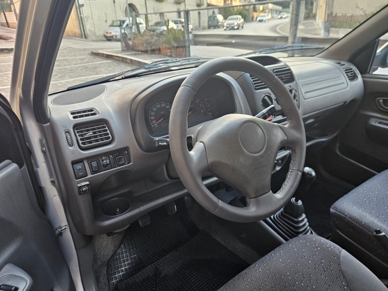 Suzuki Ignis 1.3i 16V cat 4WD GPL