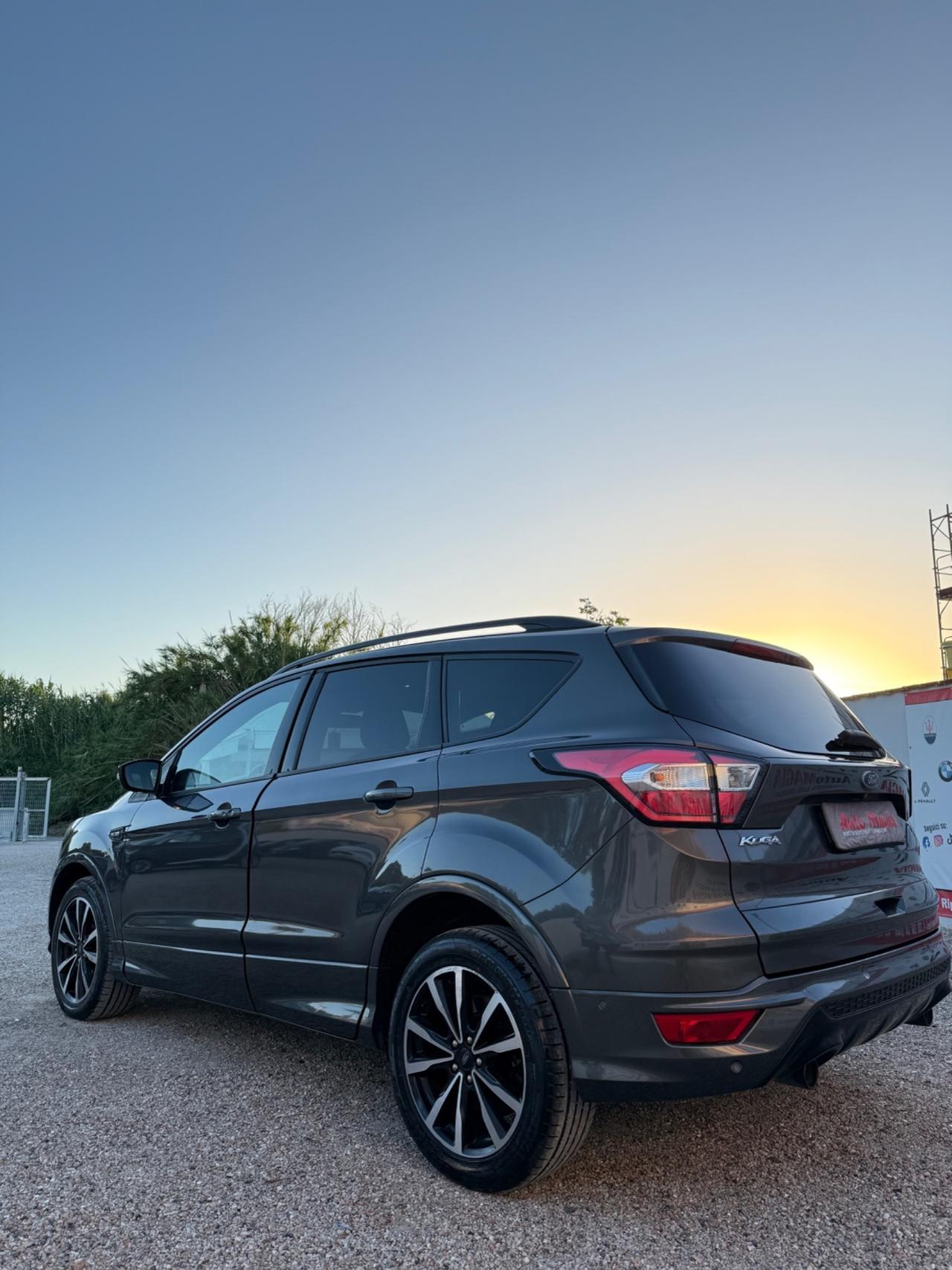 Ford Kuga 2.0 TDCI 150 CV S&S 4WD Powershift ST-Line