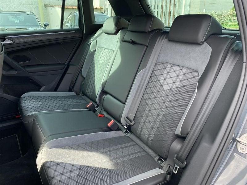Volkswagen Tiguan R-LINE 2.0 TDI SCR 110 KW (150 CV) DSG