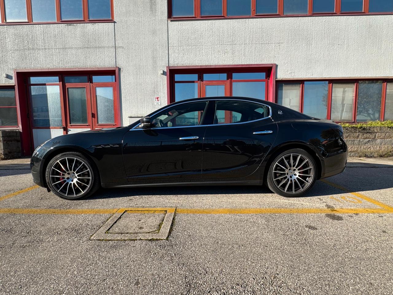 Maserati Ghibli V6 430 CV Gransport