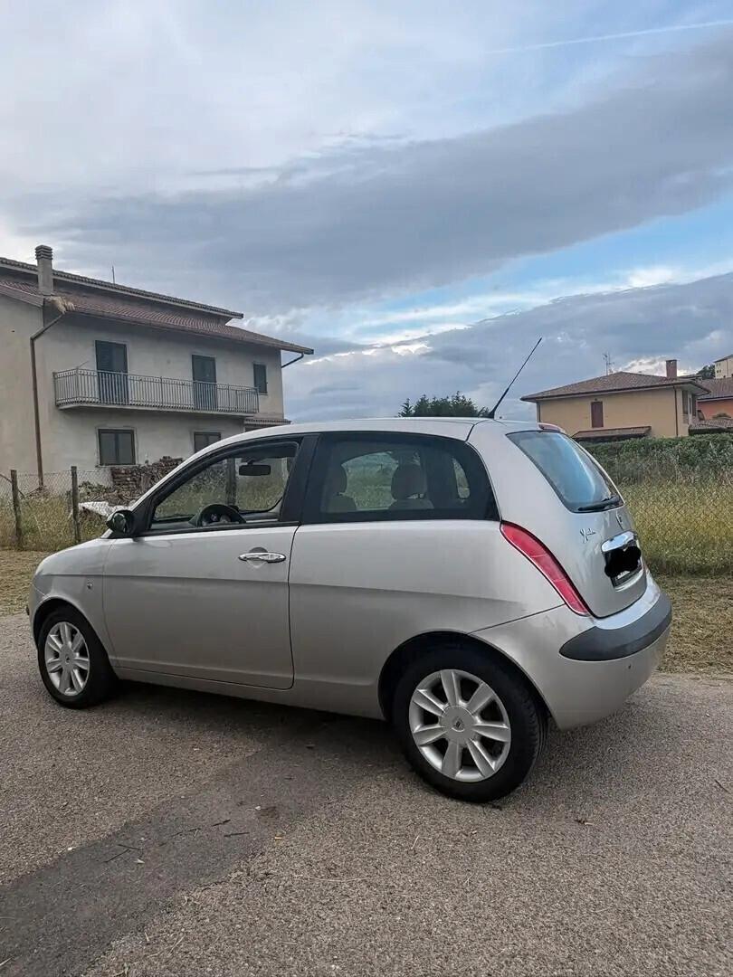 Lancia Ypsilon 1.2