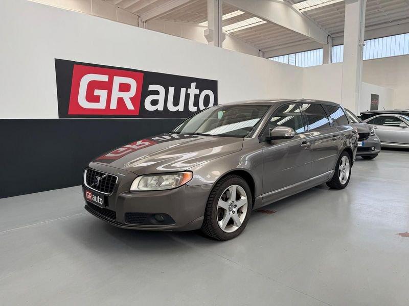 Volvo V70 V70 2.4 d5 Summum 185cv