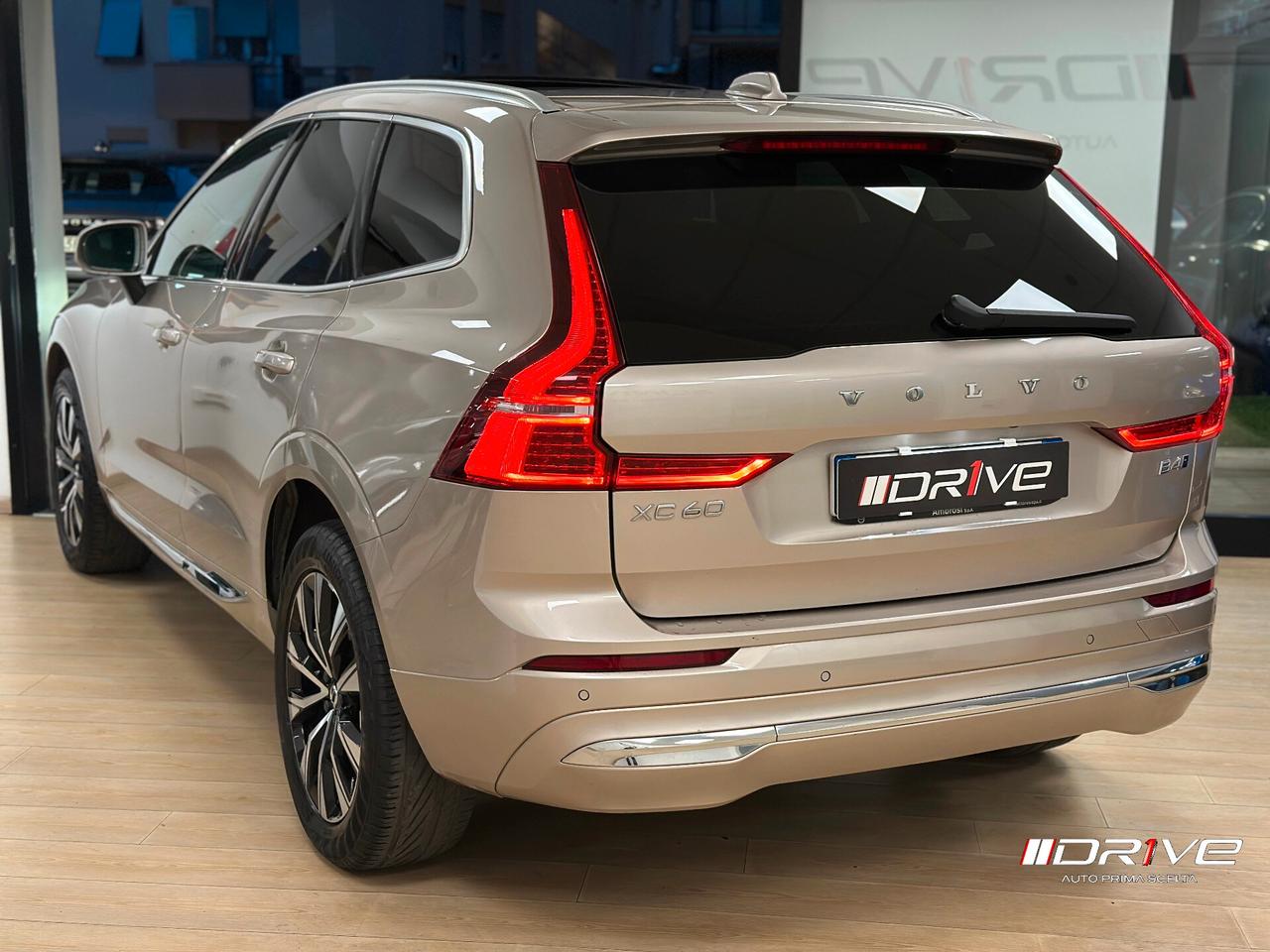 VOLVO XC60 (2017-->) XC60 B4 (d) AWD automatico...