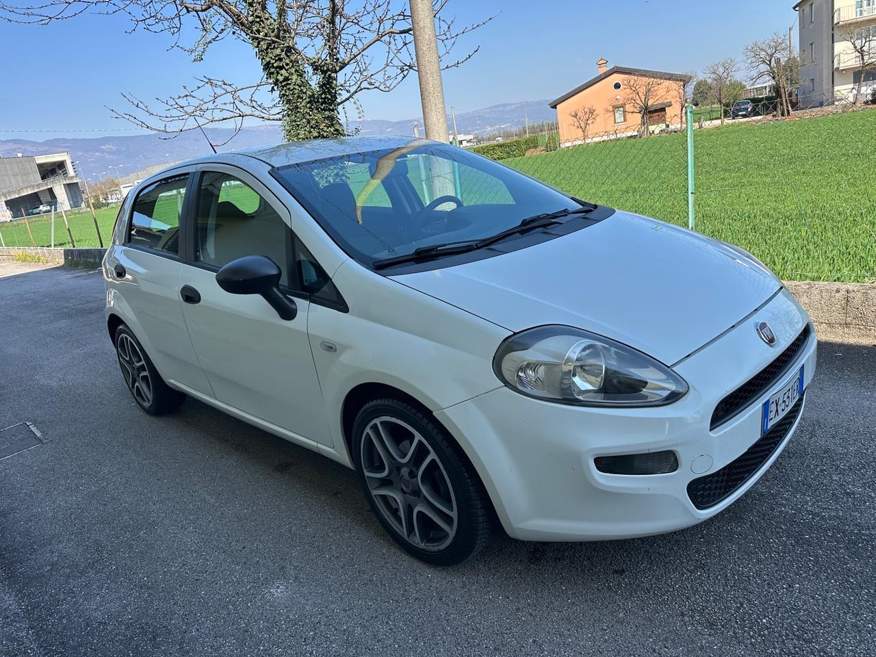 Fiat Punto 1.3 MJT II 75 CV 5 porte Street