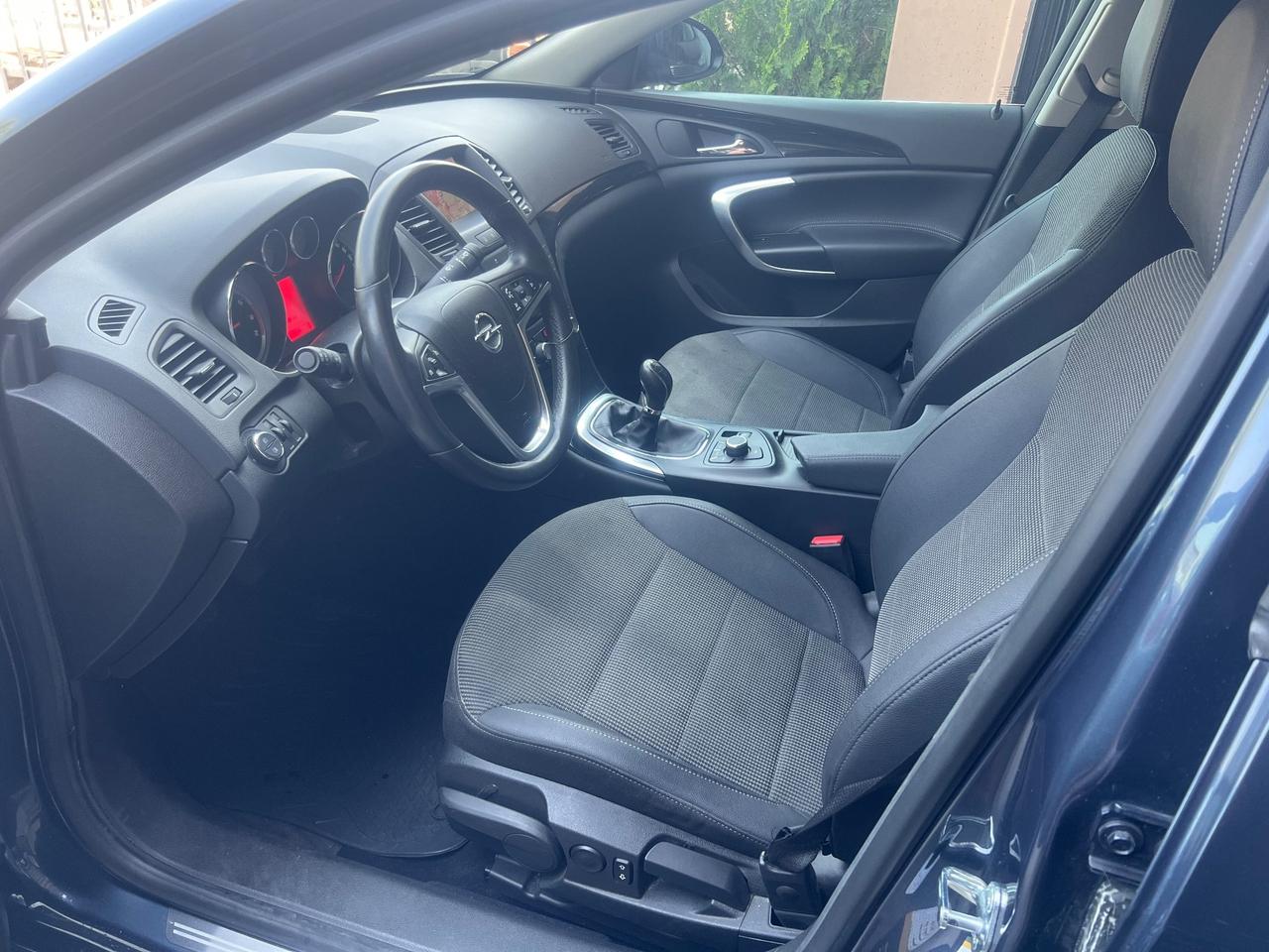 Opel Insignia 1.6 Turbo 180CV 4 porte Cosmo