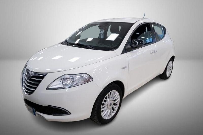 Lancia Ypsilon 1.2 8v Silver s&s 69cv E6