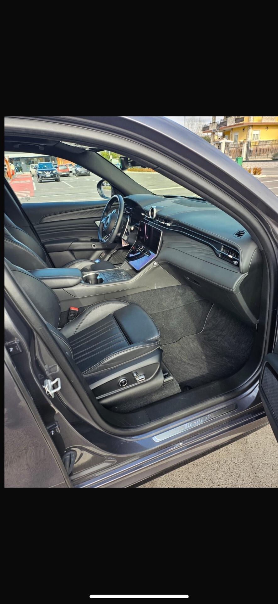 Maserati Grecale MHEV 330 CV AWD Modena