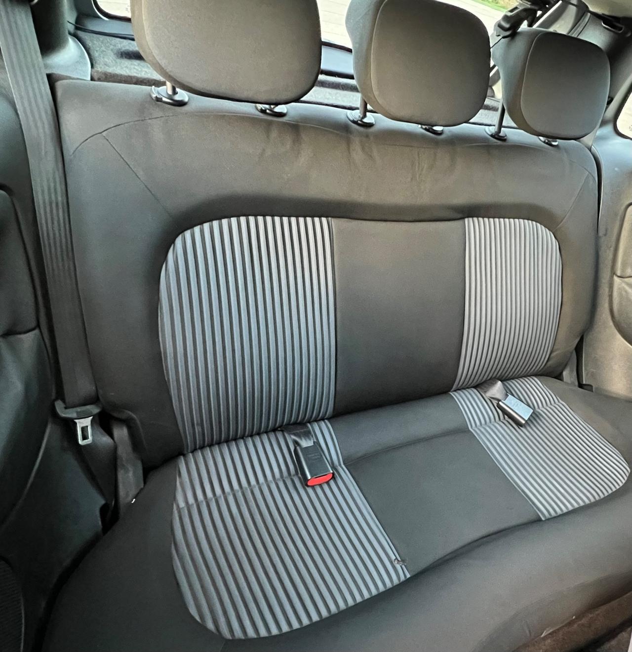 Lancia Ypsilon 1.3 MJT 90 CV Platino