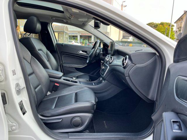 MERCEDES-BENZ GLA 200 d Automatic 4Matic Sport Enduro TETTO PANORAMICO