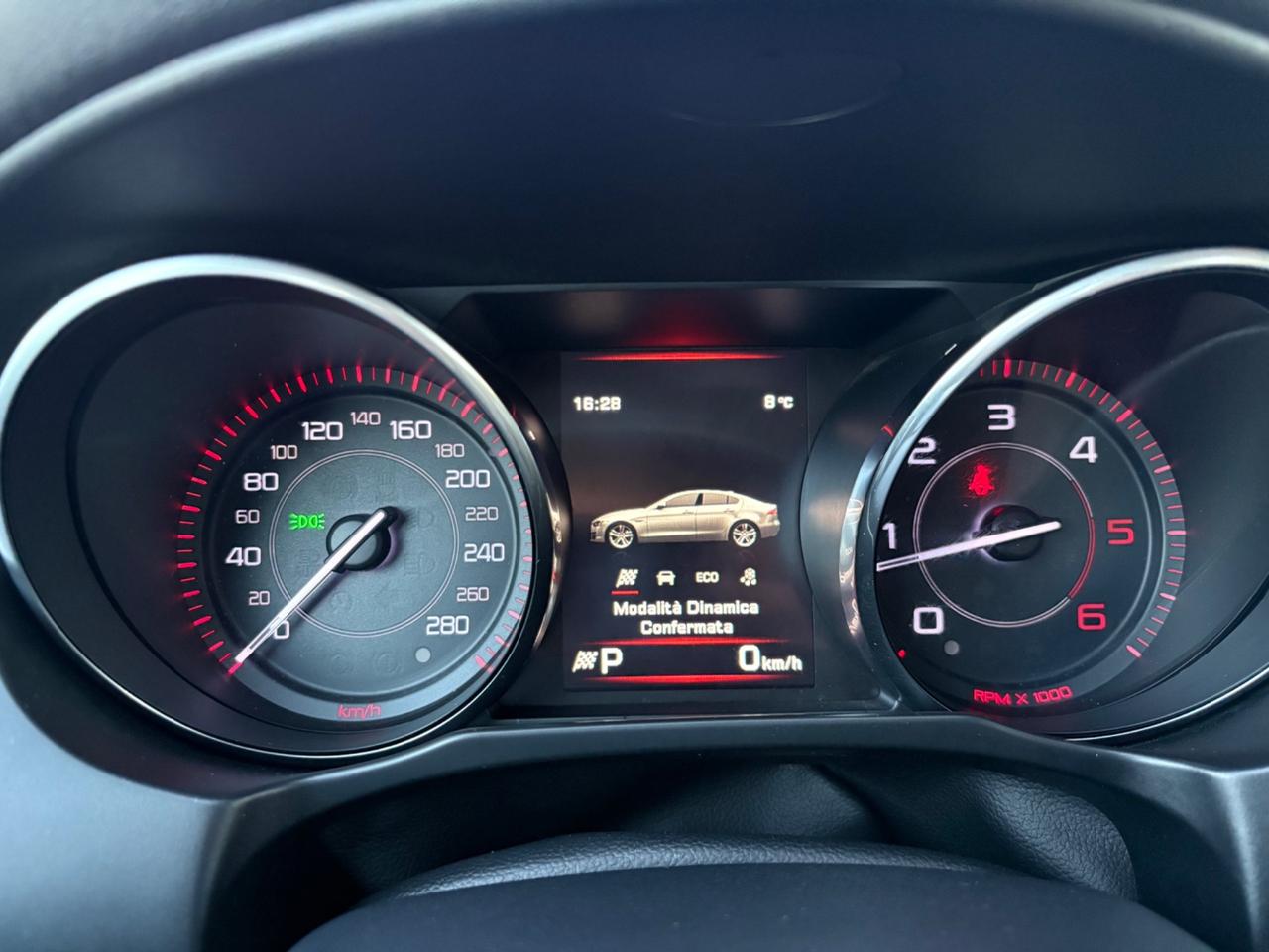 Jaguar XE 2.0 D Turbo aut. Portfolio