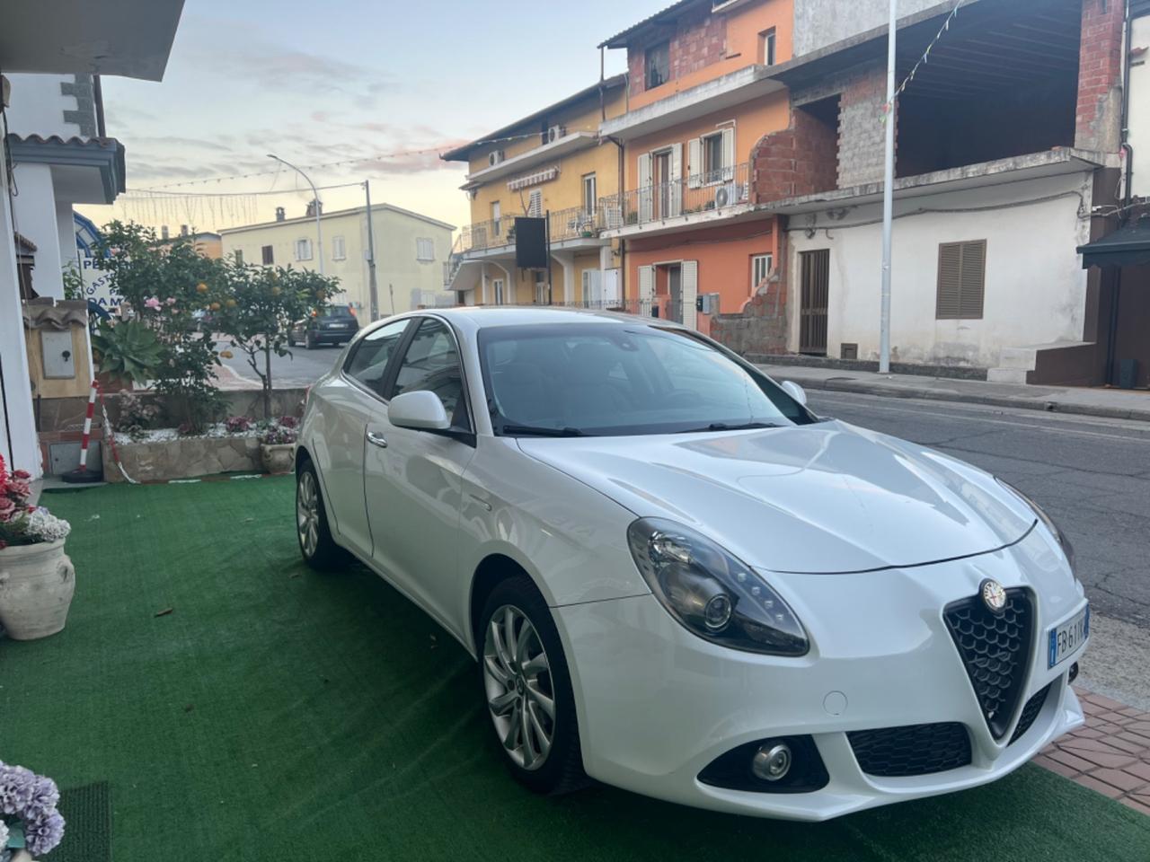 Alfa Romeo Giulietta 1.6 JTDm-2 120 CV Exclusive